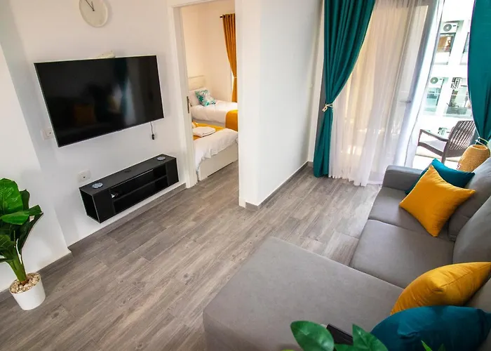 Apartman 2 Bed Apt-sleeps 4-balcony-hotel Services Gurdaka